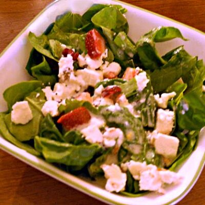 honey almond strawberry spinach salad