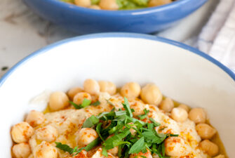 israeli style hummus