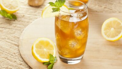 iced green tea with mint
