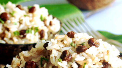 Arroz con Guand&uacute; y Coco (Rice with Pigeon Peas and Coconut Milk)