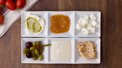 israeli-breakfast-for-two-3