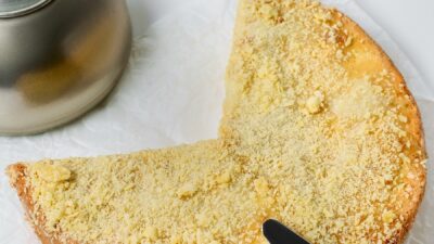 Israeli cheesecake vertical