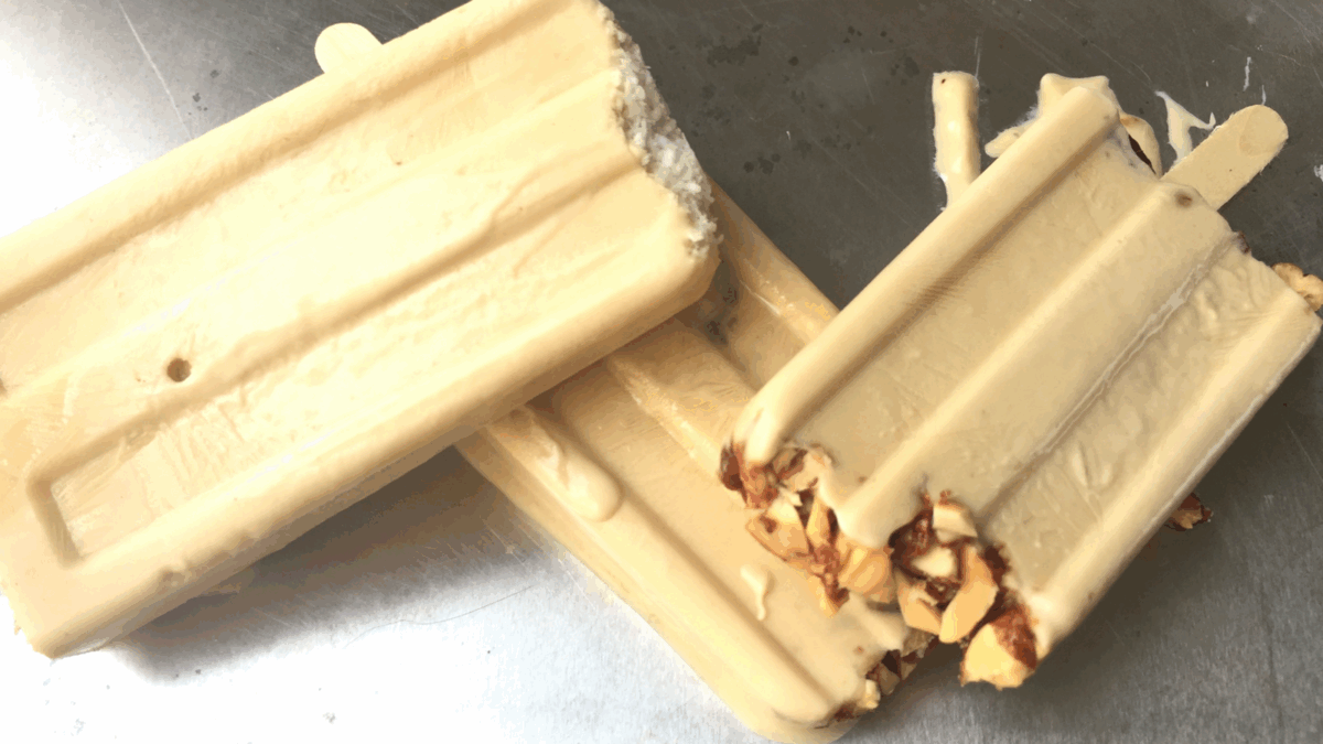 Israeli Halva Yogurt Popsicles