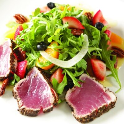 Jeff Nathan's Pepper Crusted Tuna on Arugula, Fennel and Orange Berry Salad