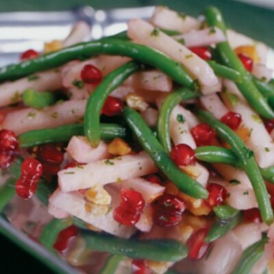 Jicama, Green Bean and Pomegranate Salad with Walnuts