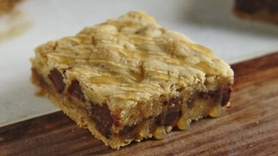 Salted Caramel Chocolate Chip Blondies