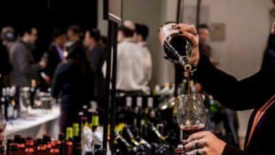 kfwe wine for purim