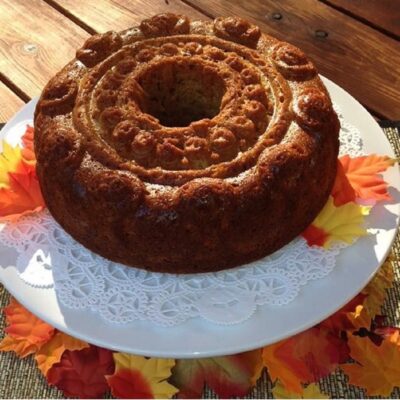 Kings crown apple honey cake 2