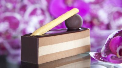 layered cream dessert