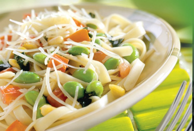 Linguini with Roasted Garlic-Wine Sauce