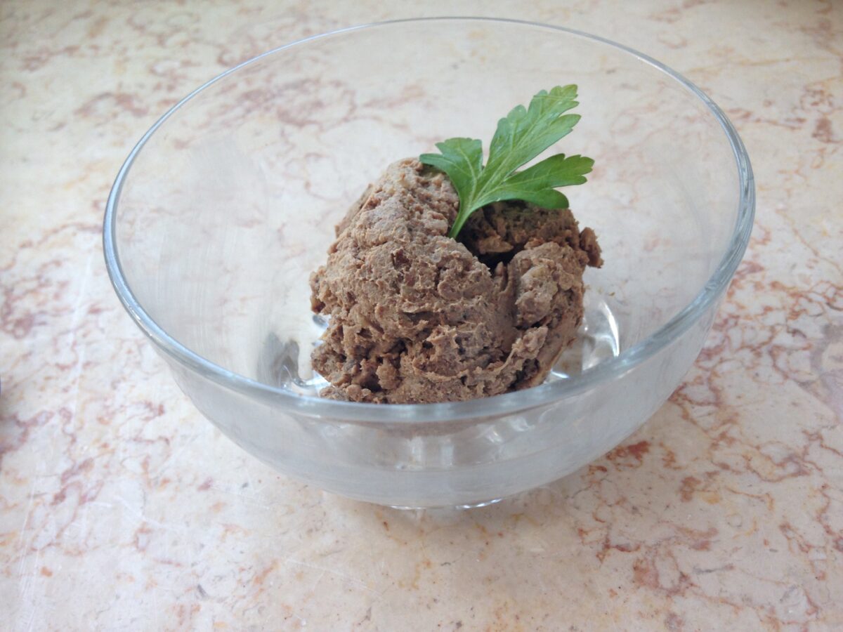 chicken liver pate caramelized onions