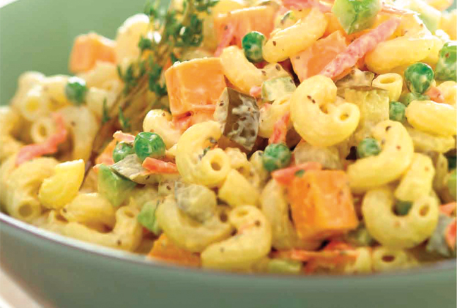 macaroni-cheddar-salad-296
