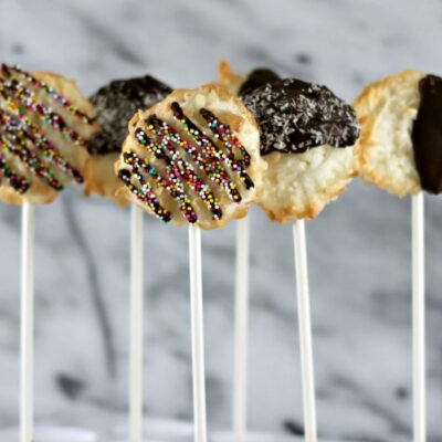 Macaroon Pops