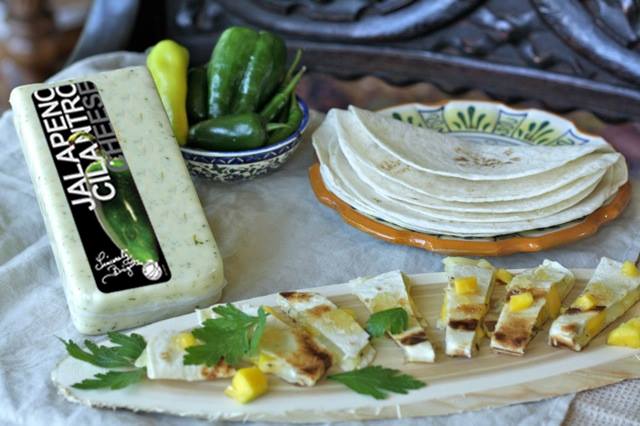 mango jalape&ntilde;o quesadillas