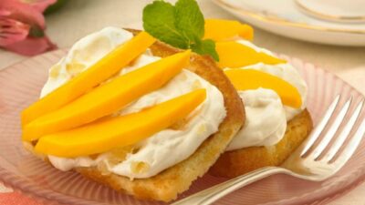 Mango Shortcake with Ginger Cream