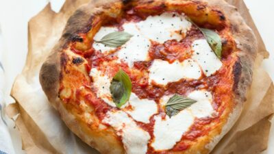 Margherita Mozzarella Pizza