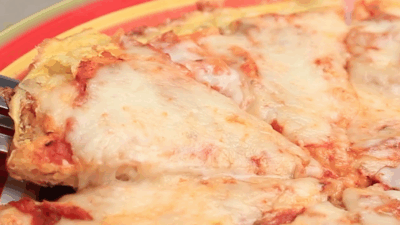 Matzo brei pizza
