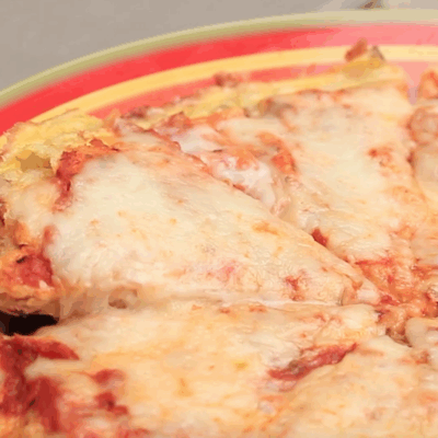 Matzo brei pizza