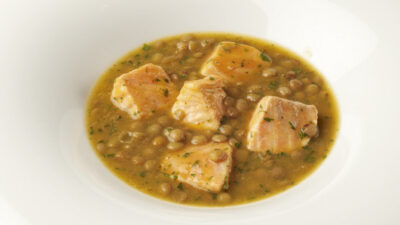 MEAL 29 b Salmon stewed with lentils