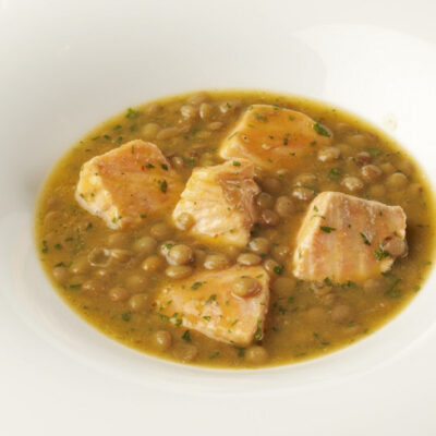 MEAL 29 b Salmon stewed with lentils