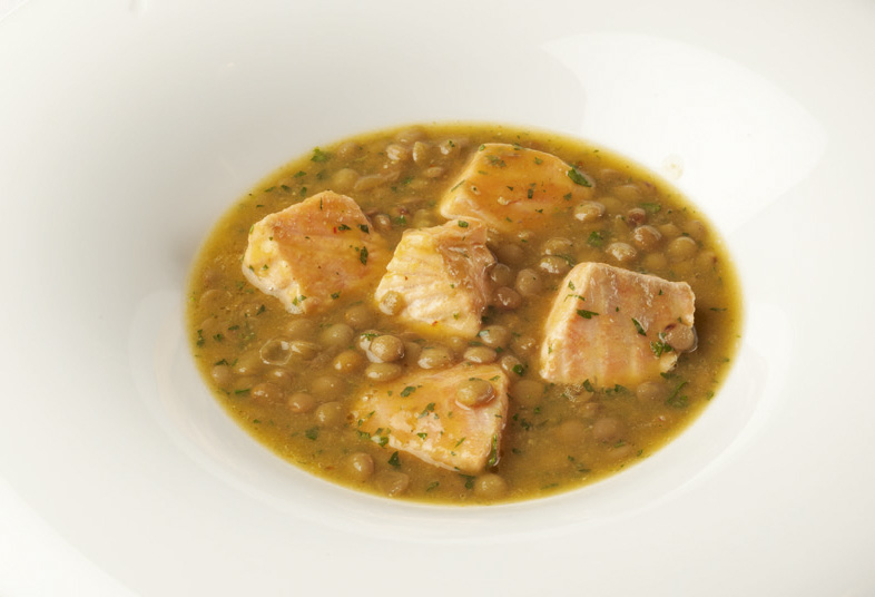 MEAL 29 b Salmon stewed with lentils