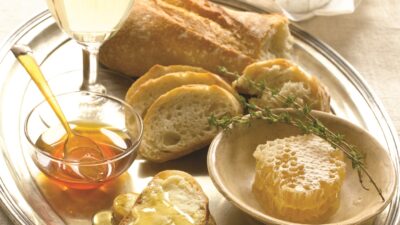 Brie with Infused Honey and Crusty Bread