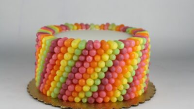 mike and ike decorated cake