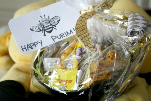 mishloach manot with chocolates