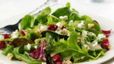Mixed Greens with Cranberries, Goat Cheese & Walnuts