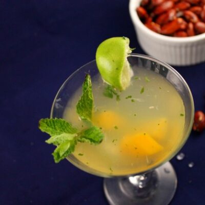 mojito and almonds