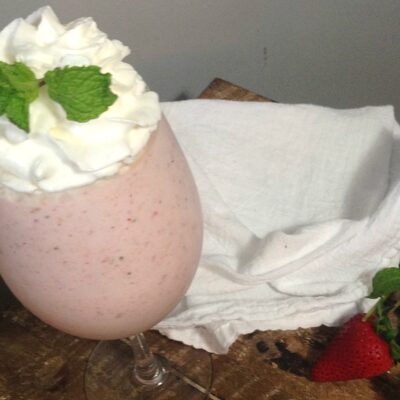 Mother's Day Smothie with Strawberries