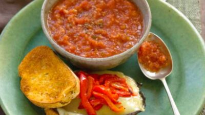 Mozzarella Mushroom Burger & Gazpacho