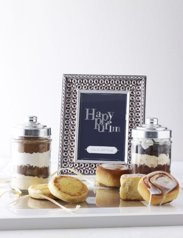 Muffin and Cinnamon Roll Gift