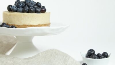 No-Bake Lemon and Blueberry Cashew Cheesecake