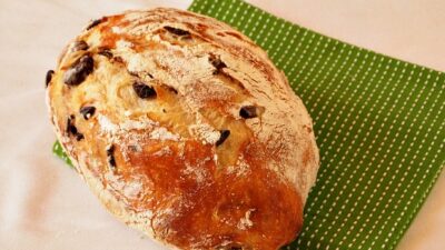 no knead olive bread