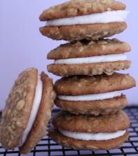 oatmeal cream pies