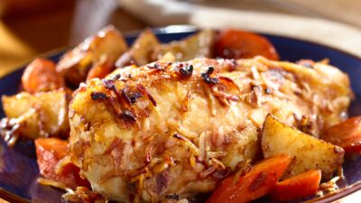Onion Roasted Chicken & Vegetables