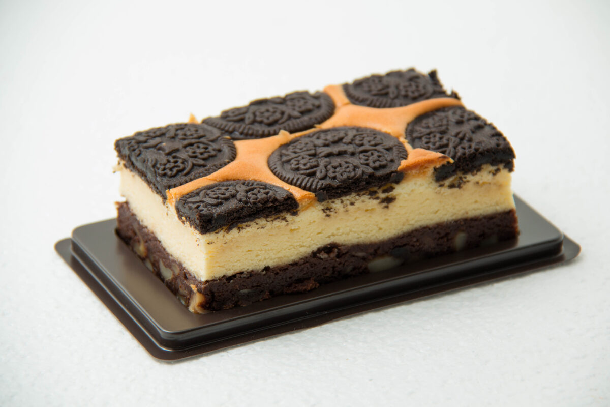 Liz's oreo experience cheesecake