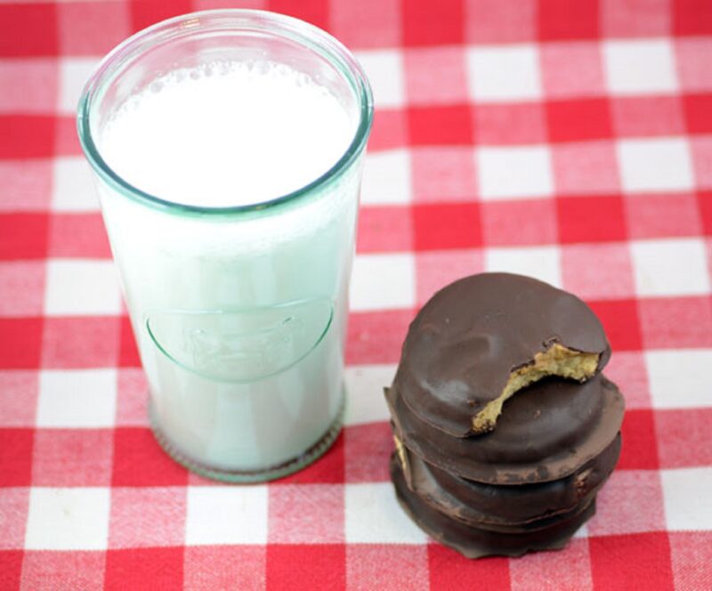 Paleo Peanut Butter Tagalongs