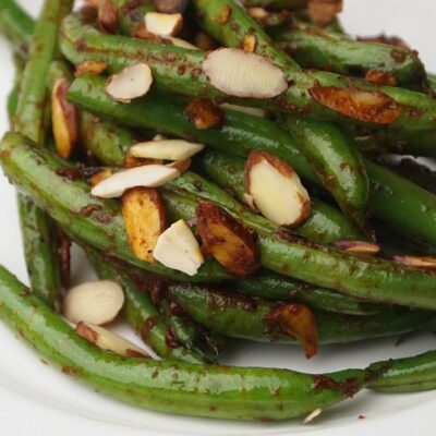 Pan Charred Green Beans with Harissa