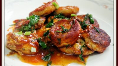 papanash with tomato sauce