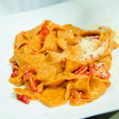 Pappardelle with roasted pepper sauce