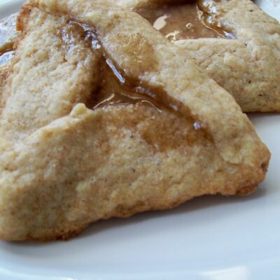 Pareve Cinnamon Dulce De Leche Hamantashen