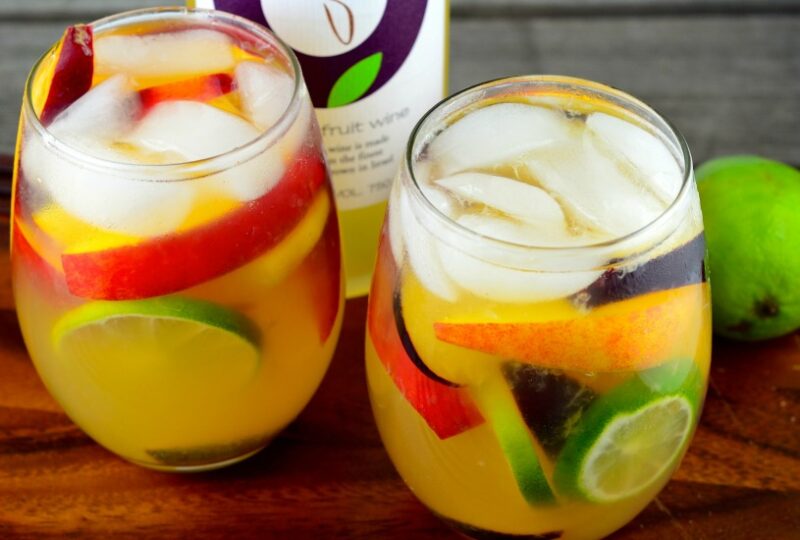 passion-fruit-wine-sangria