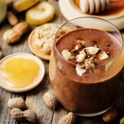 peanut banana and chocolate smoothie