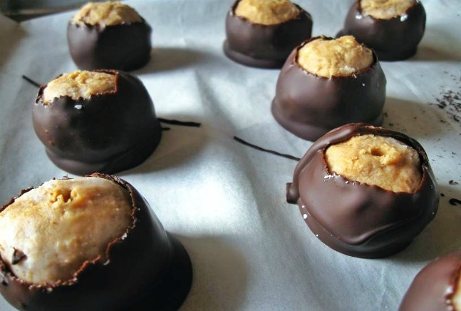 Peanut Butter Chocolate Balls