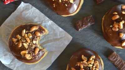 Peanut Chew Doughnut