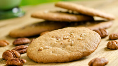 Pecan lace cookies