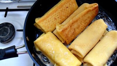 pesach blintzes