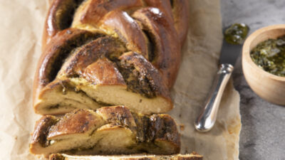 Pesto Challah